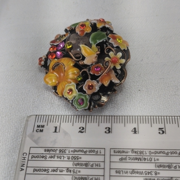 ๐จ๐ฆ "Yep, It's Gorgeous" Brooch - Picture 4 of 4